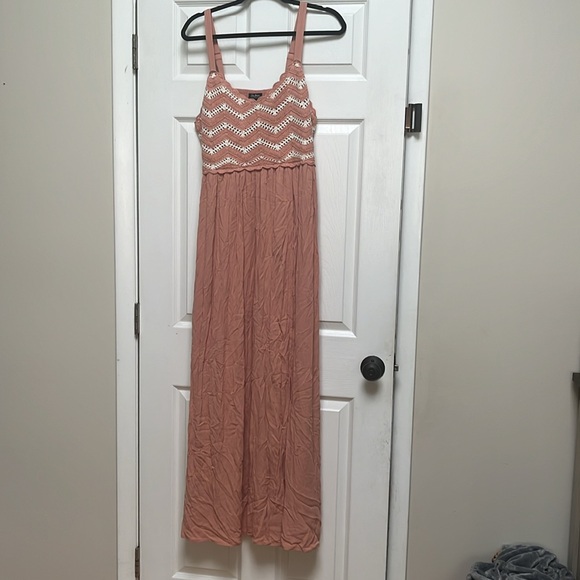 Large Du Jour boho chic maxi dress with a two-tone crochet bodice - Picture 6 of 7
